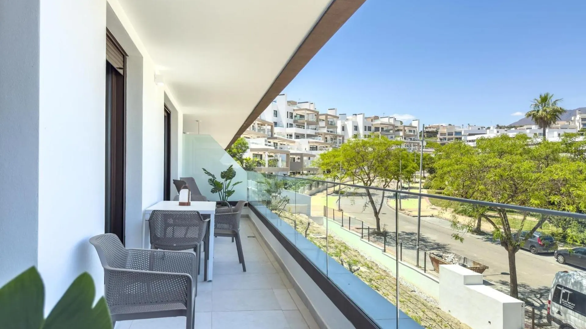Hanami Apartment Mesas Homes II Εστεπόνα