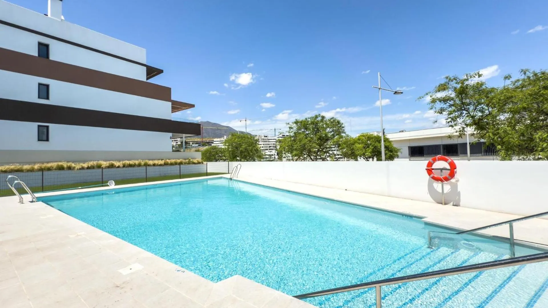 Hanami Apartment Mesas Homes II Εστεπόνα